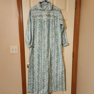 Vintage JCPenny Floor Length Cotton Nightgown Size M Blue Floral Lace Union Made